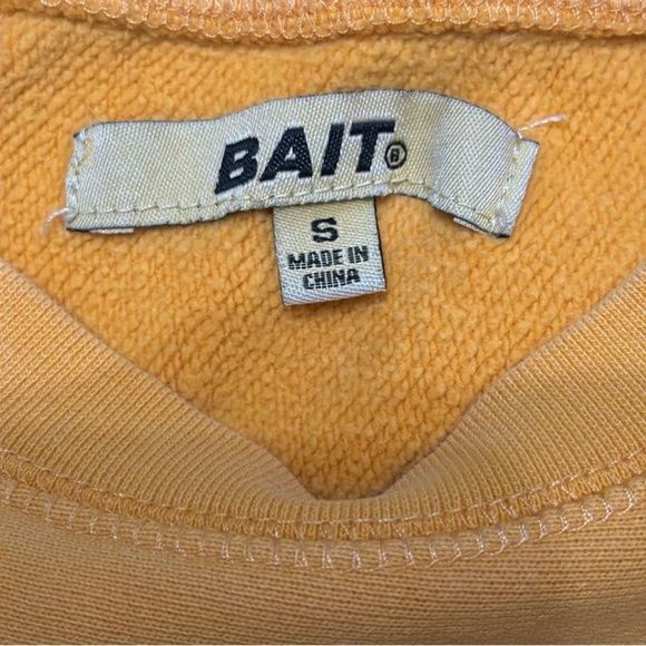 BAIT Yellow Sweatshirt Mens Size Small - Picture 6 of 8